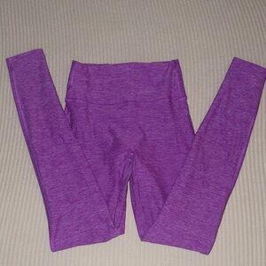 Bombshell purple scrunch bum leggings